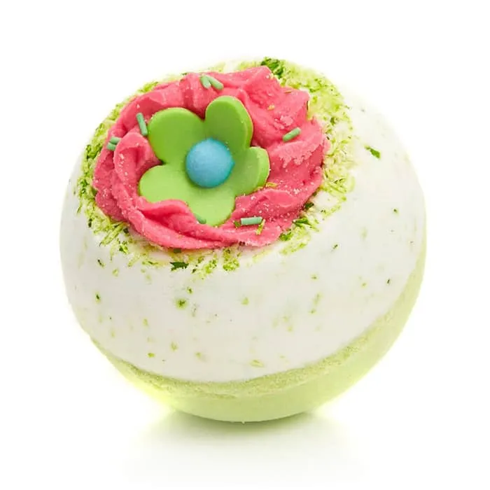 Apple & Raspberry Swirl Bath Blaster